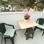Pensión Maras