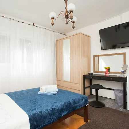 Pensión Maras Split